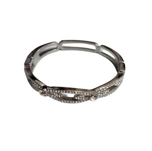 Macy's  Bangle   Bracelet  New in box Never worn  Silver-tone